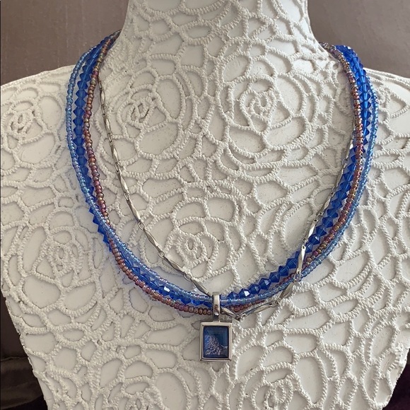 Statement Necklace - Picture 2 of 4